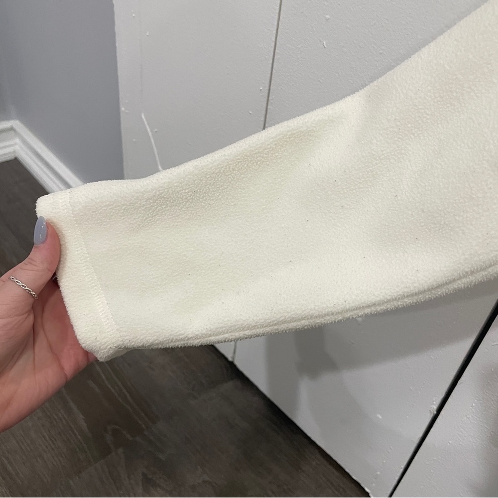 Old Navy White Fleece 1/4 Zip Jacket - Picture 4 of 10